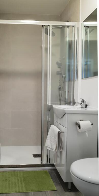 Apartamento De 2020 A Estrenar En Pleno Centro1B Algeciras Zewnętrze zdjęcie