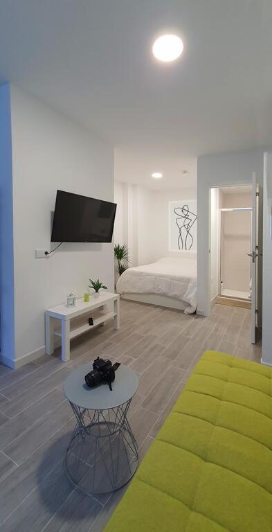 Apartamento De 2020 A Estrenar En Pleno Centro1B Algeciras Zewnętrze zdjęcie