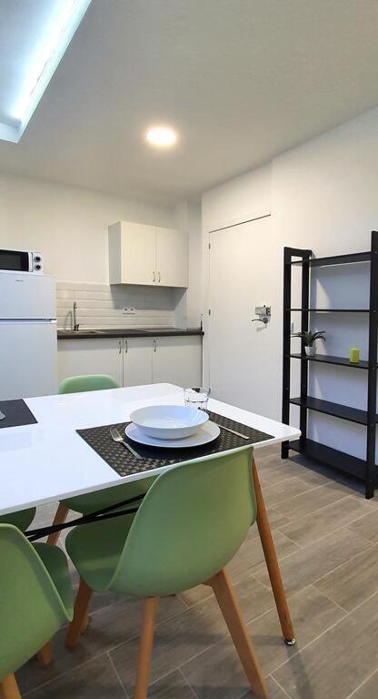 Apartamento De 2020 A Estrenar En Pleno Centro1B Algeciras Zewnętrze zdjęcie